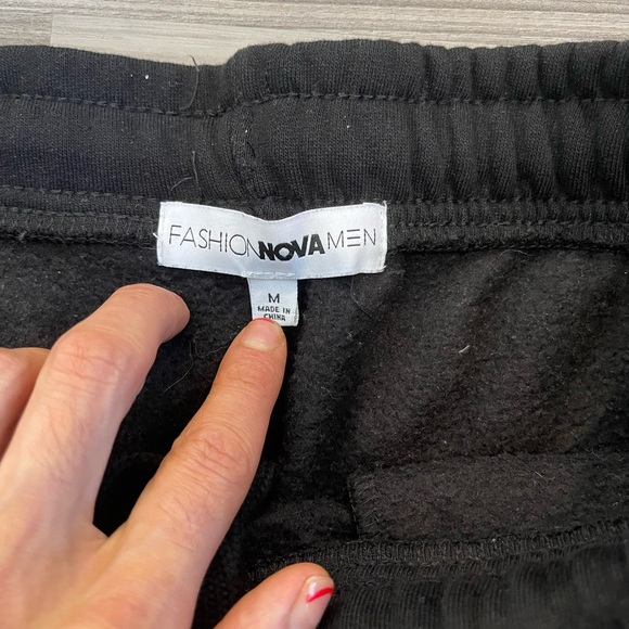 [SOLD] Bundle sweatpants and megadeath tee - Picture 4 of 9